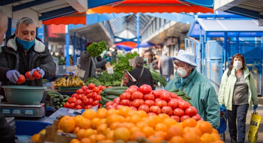 Още по-високи цени: Олиото, плодовете и млечните продукти поскъпват все повече