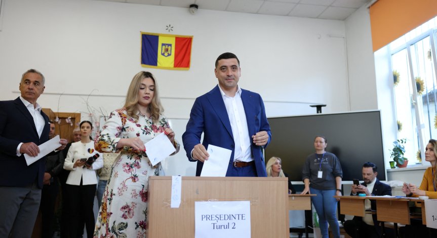 Президентски балотаж между Никушор Дан и Джордже Симион.
