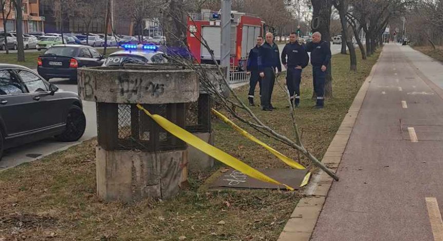 Малко дете пропадна в шахта в Пловдив, шофьор скочи да го спаси