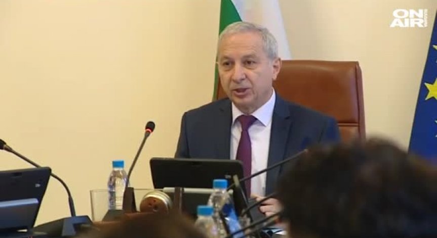 Герджиков похвали министрите за 