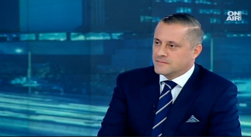 Реформаторите на финалната права