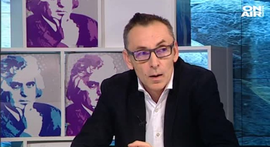 Скандал с лични данни разтресе света