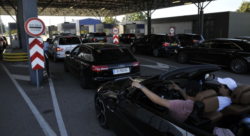 Опашки от коли на 