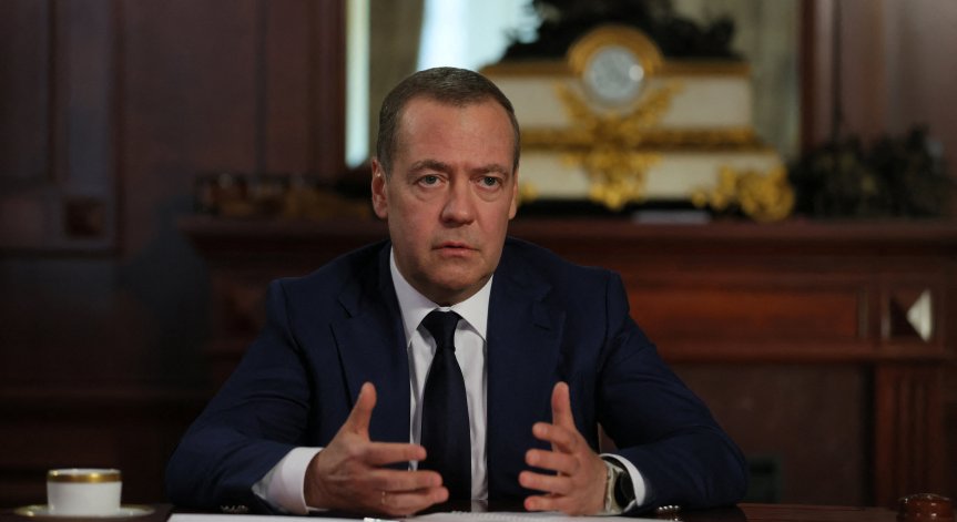 Медведев: Русия не иска глобален конфликт, но светът става все по-опасен