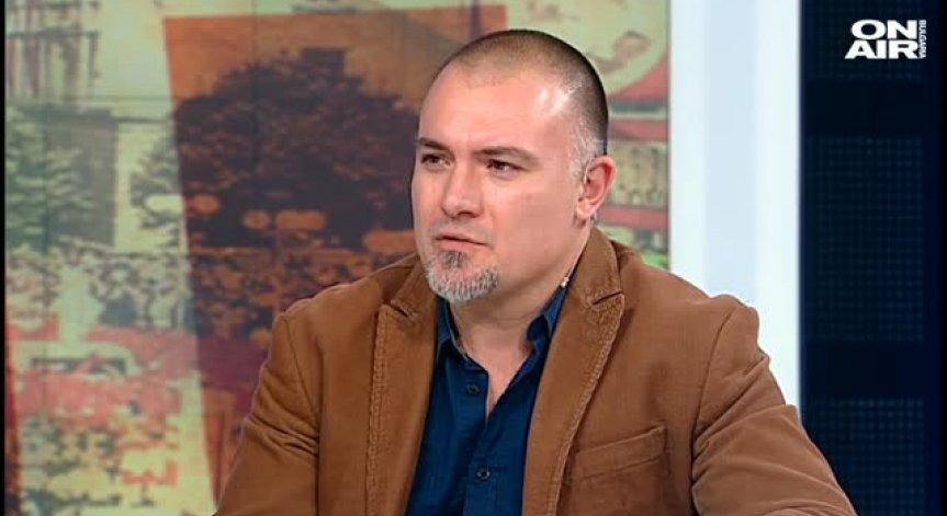 Още по-голямо замеряне с историята виждаме в последните години