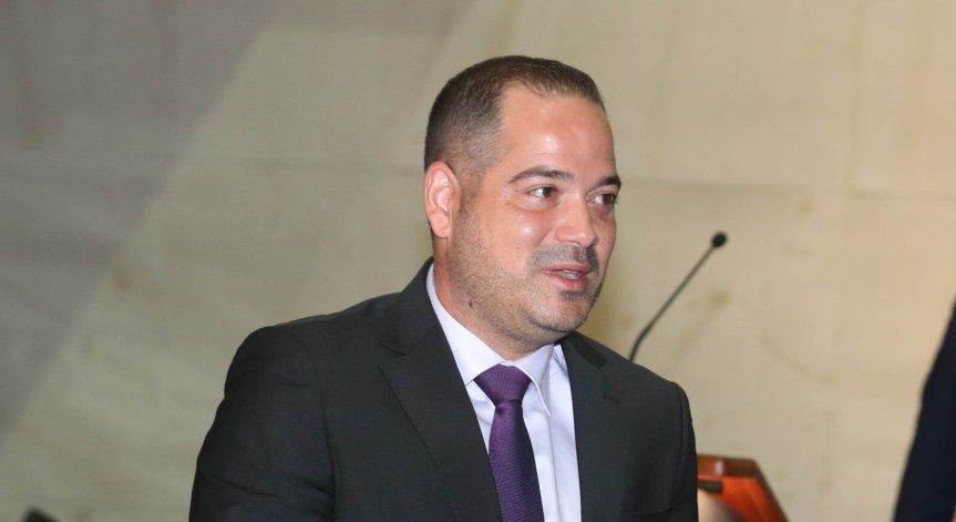 Вътрешният министър Калин Стоянов тръгна на проверка на ГКПП 