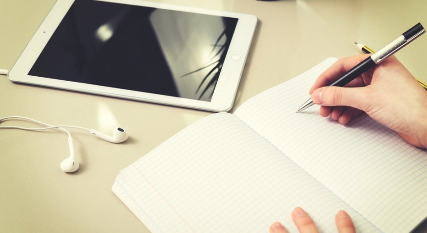 Технологиите при учениците: Полезни или вредни?