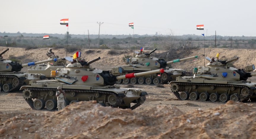 Египет разположи тежка бойна техника на границата с Ивицата Газа