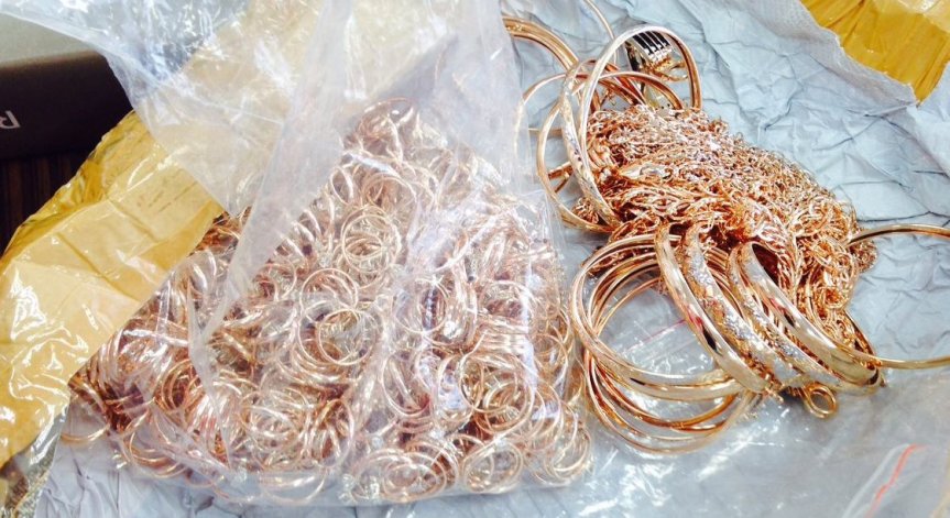 Митничари задържаха контрабандно злато за близо 160 000 лв.