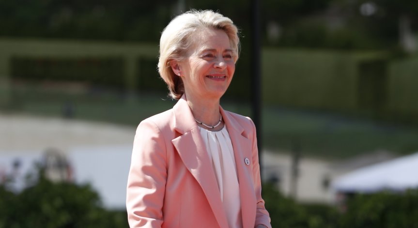 Фон дер Лайен не иска поста на Столтенберг в НАТО