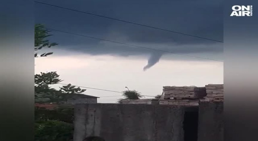 Мощни бури връхлетяха Румъния и Унгария