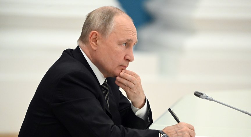 Кой ще поеме властта, ако Путин умре, и какви са процедурите?