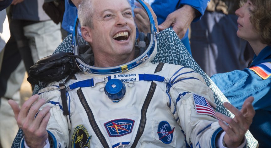 Тримата космонавти от МКС се завърнаха на Земята