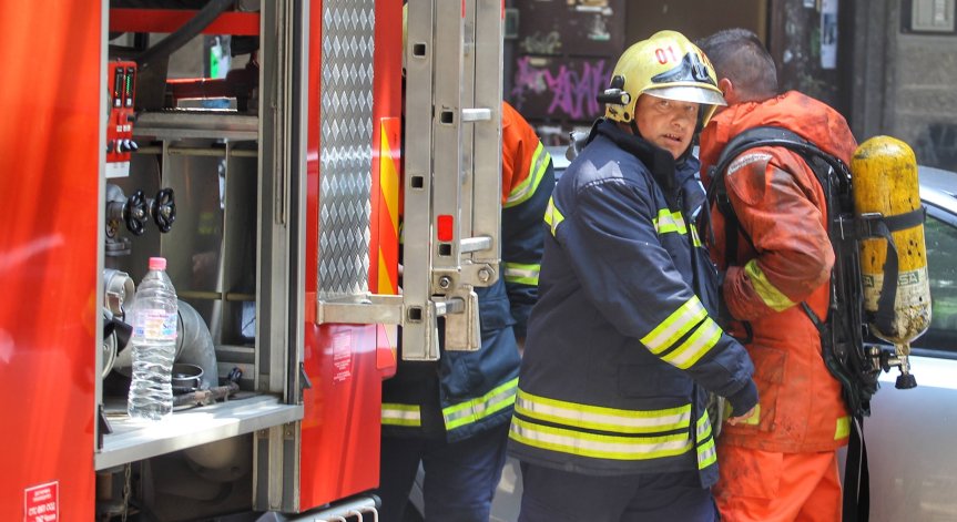 Криминално проявен мъж е с 40% изгаряния след взрив в Хасково, сам отишъл в Спешното