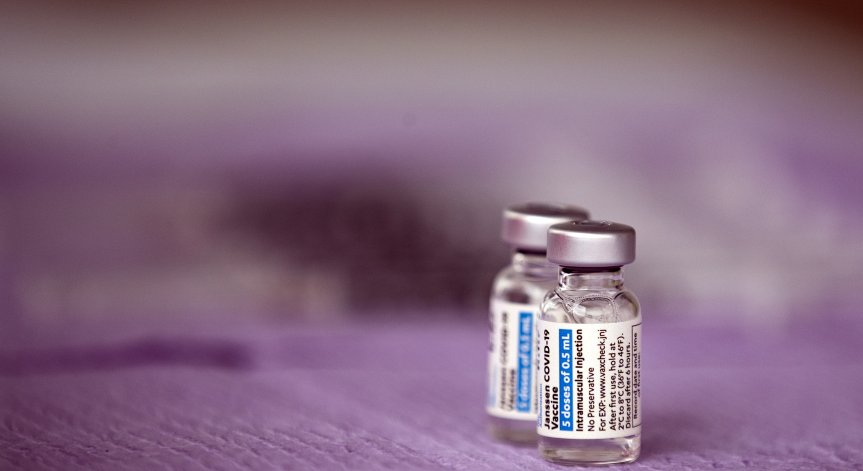 Тромбози след ваксинация с J&J в САЩ - жена е починала, друга е в тежко състояние