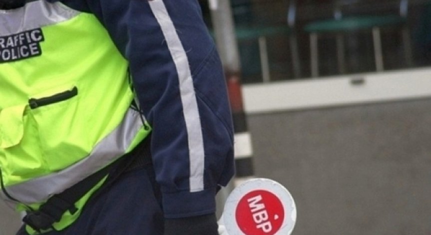 Арестуваха шофьор без книжка, правел дрифтове в 