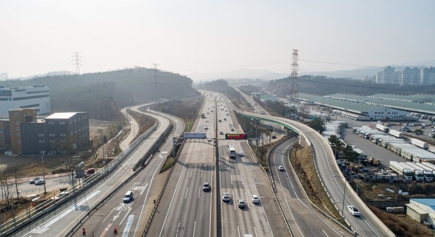 Лос Анджелис заменя старите коли с електромобили до 2050 г.