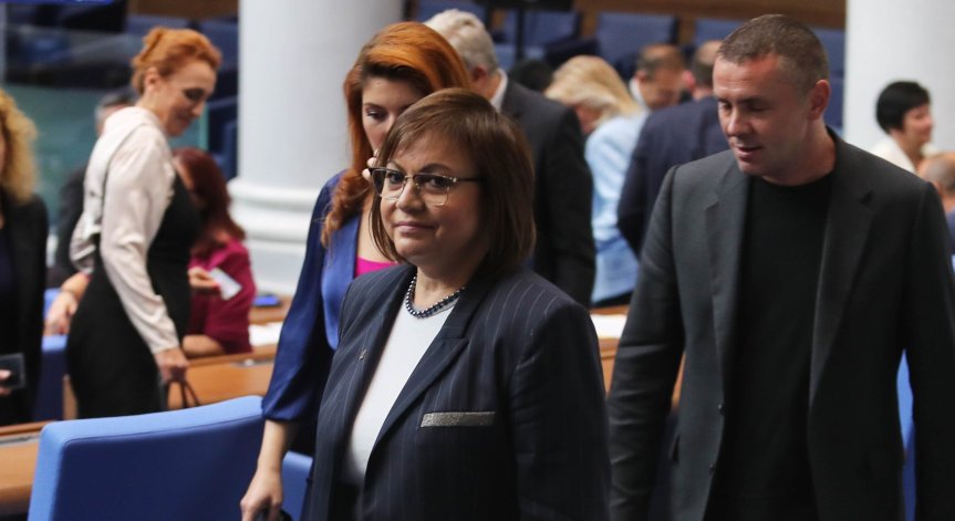 Нинова: Това, което стана снощи в София, е война. МВР не се справи