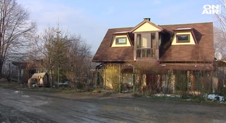 Евакуираха къща в Банкя заради активизирало се свлачище