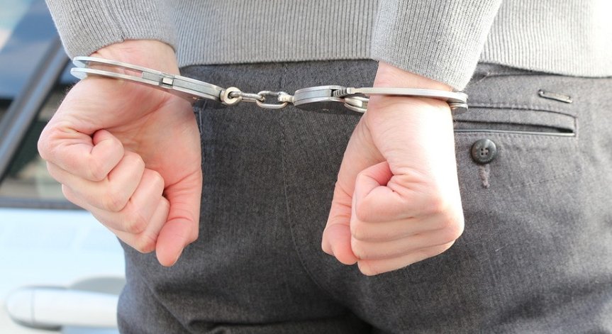 Полицията в Дупница закопча 40-годишен, блудствал с малолетна