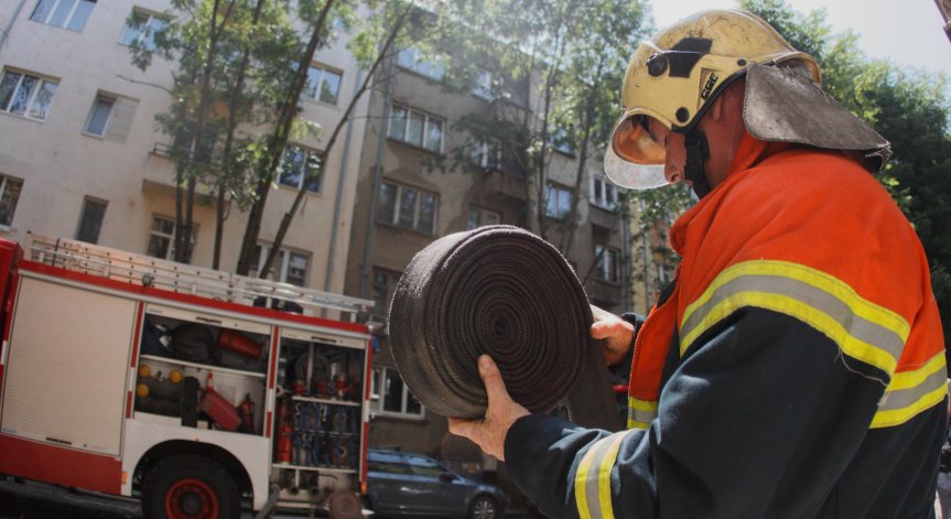 Багер спука газопровод в Пловдив, изтича газ под налягане