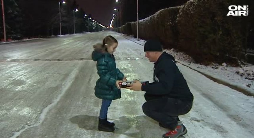 Мотористи помагат на изоставени деца