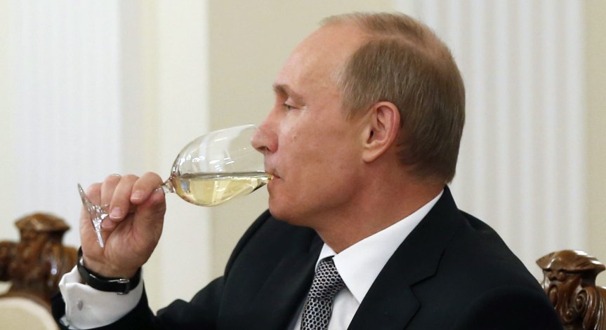 Путин обожава сладолед с шамфъстък, Ким Чен Ир обичал кучешко месо, Хитлер - гълъби