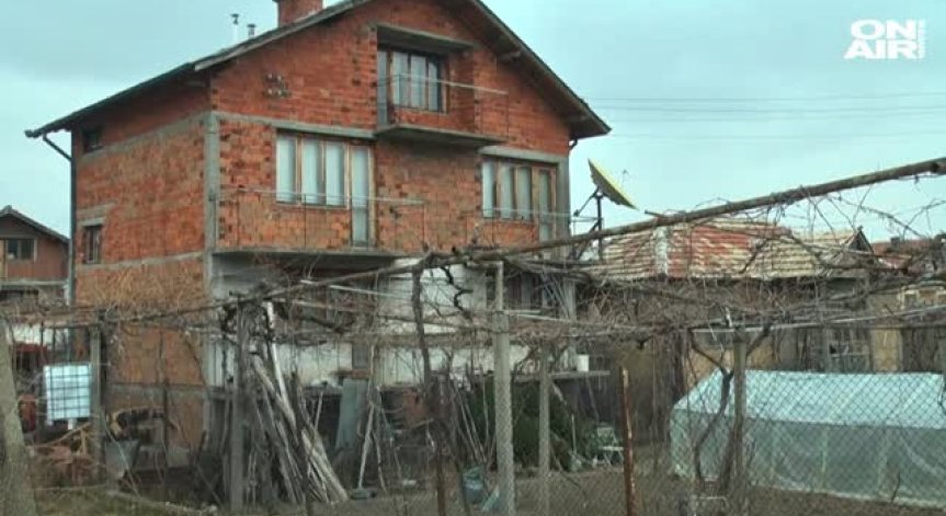 Двама младежи спасиха от пожар баба от кюстендилското с. Соволяно