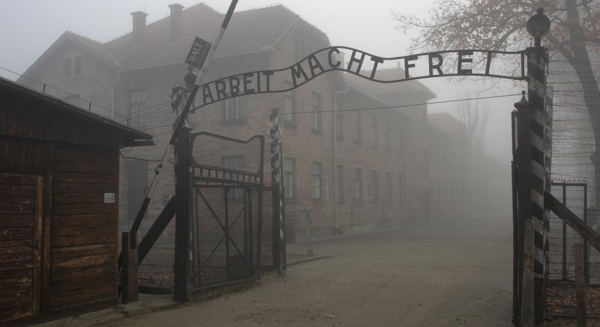 Дистанционно честват 76-ата годишнина от освобождението на 