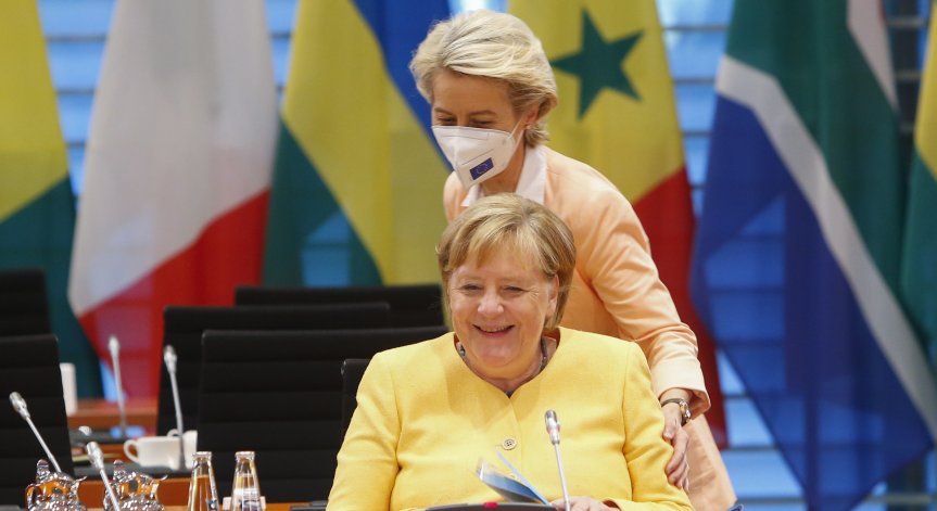 ЕК: 70% от пълнолетното население на ЕС е напълно ваксинирано