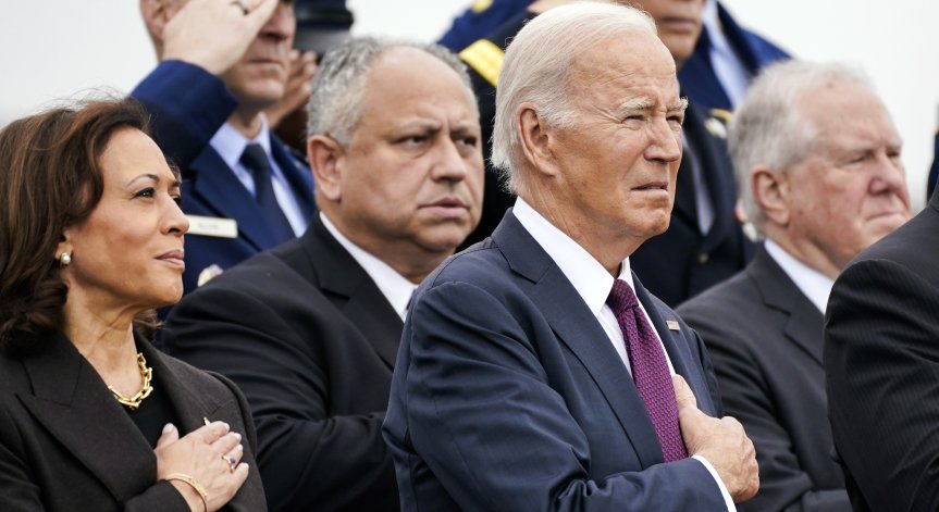 Конгресът в САЩ блокира работата си заради финансирането на Украйна