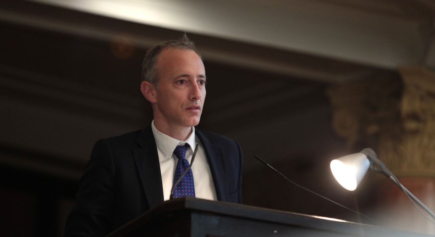 Красимир Вълчев свиква спешно съвещание за безопасността в училищата