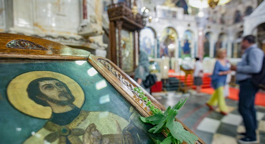 Не трябва да се отказва помощ на молещите се.