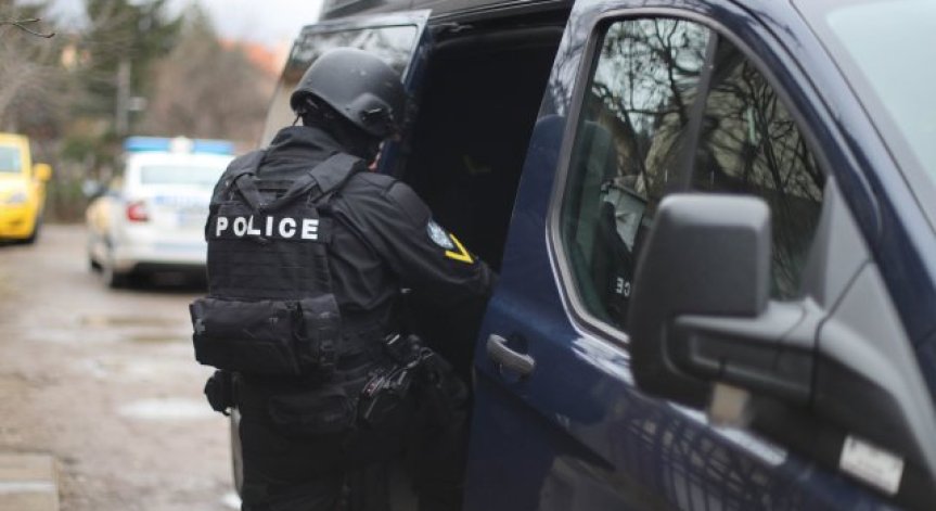 СДВР влезе в бежанския център в столичния квартал 