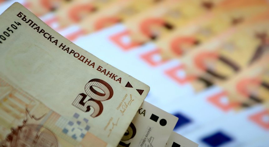 След приемане на еврото - кои цени ще се променят най-бързо и драстично?