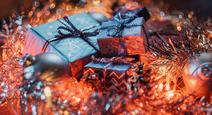 Обиколката на Дядо Коледа не е приключила, очаква се да раздаде общо над 7 млрд. подаръци