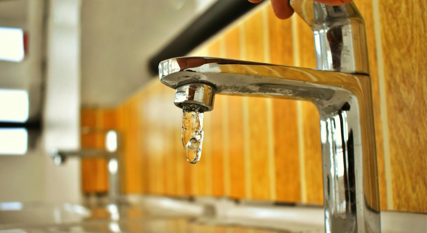 РЗИ - Перник продължава засилен контролен мониторинг върху качеството на водата.