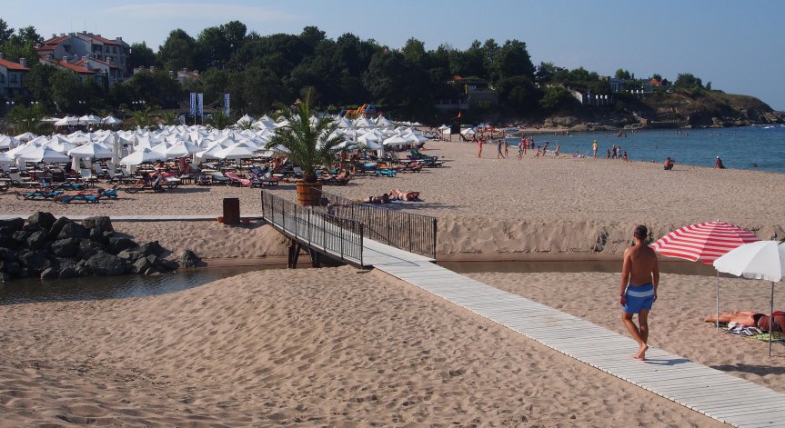 Софиянец се удави пред очите на жена си на централния плаж в Лозенец