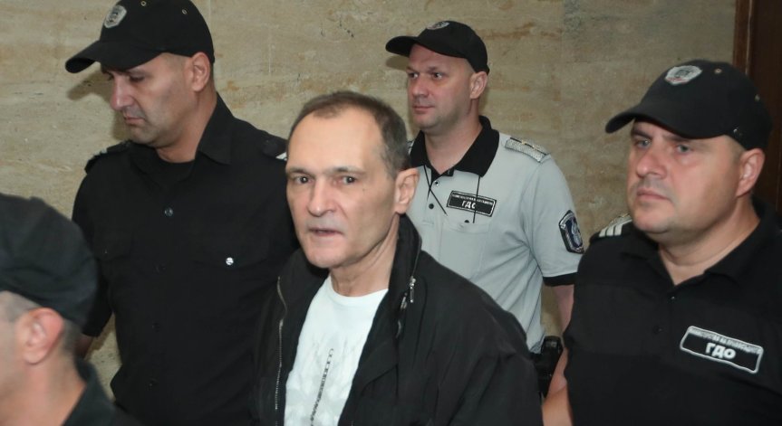 Васил Божков се страхува за живота си, дава пресконференция, няма да присъства физически