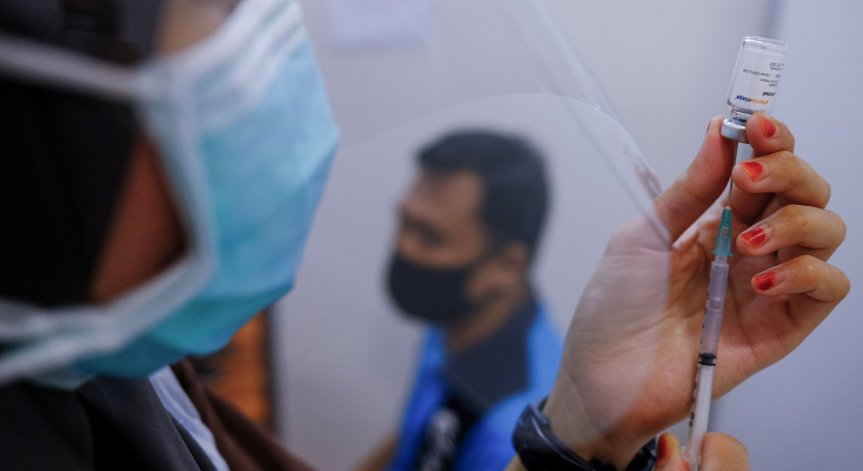 Две от ваксините срещу Ковид-19 могат да създадат сърдечни проблеми при млади мъже