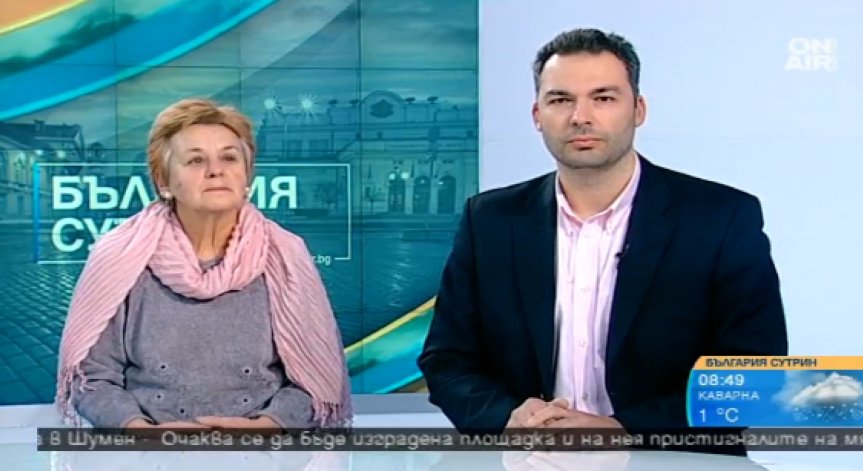 Емил Георгиев от ДЕОС и Юлия Берберян застават до партия 