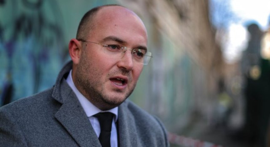 СОС: Обновяването на тротоарите в цяла София не спира