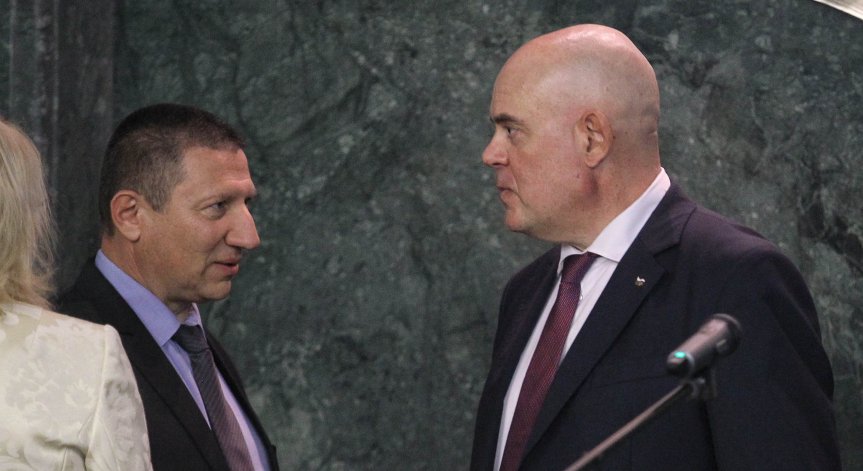 Правосъдният министър: Трябваха повече аргументи за смяната на Гешев със Сарафов