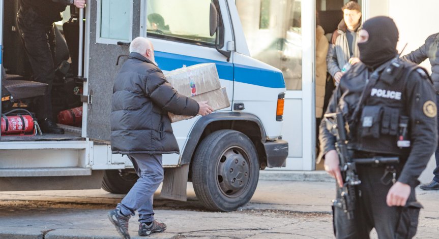 Отмениха запора на ценностите на Божков за над 20 млн. лв.