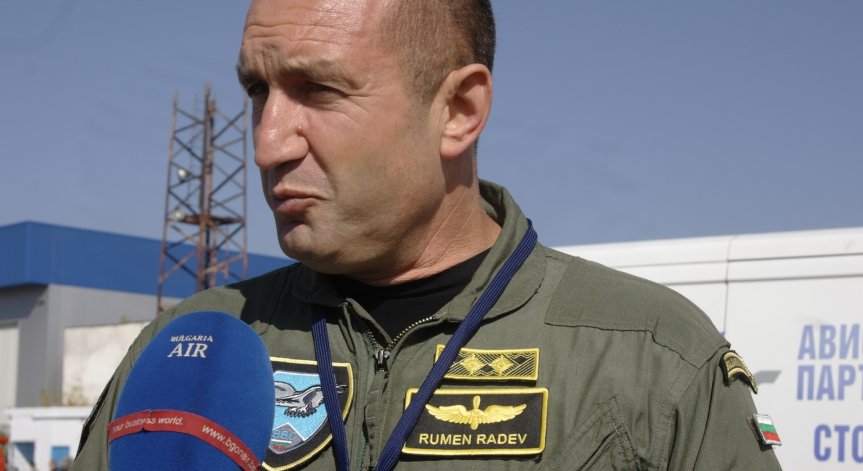 Авиошоу сезон 5: Враждебна 2014-ген. майор Румен Радев