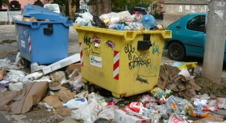 Столична община харчи 4,5 млн. лева, за да извози боклука от уличните кошчета