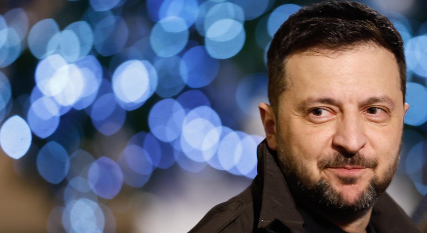 С военна техника Украйна върви към справедлив мир, каза още Зеленски.