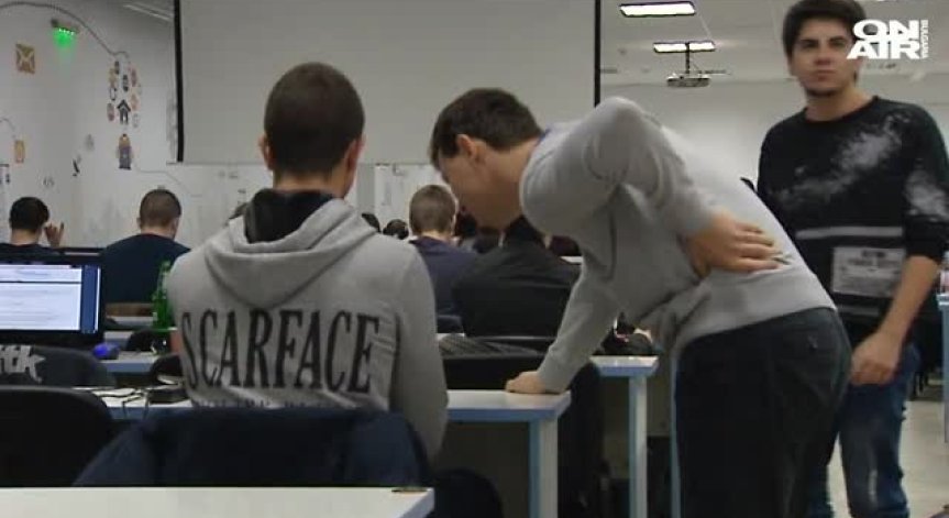 За изборите говорят умните и успелите