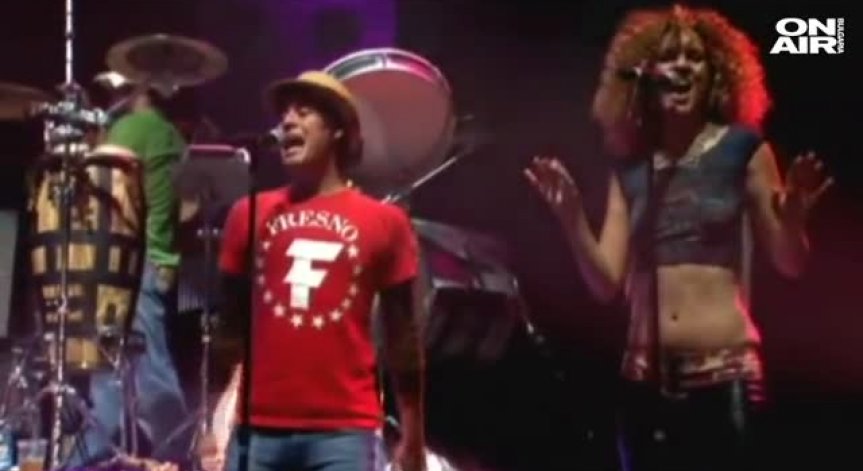 Енрике Иглесиас на 43