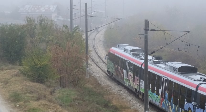 Влак блъсна и уби 78-годишна жена в Кюстендилско